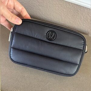 Lululemon Wonder Puff Crossbody Camera Bag